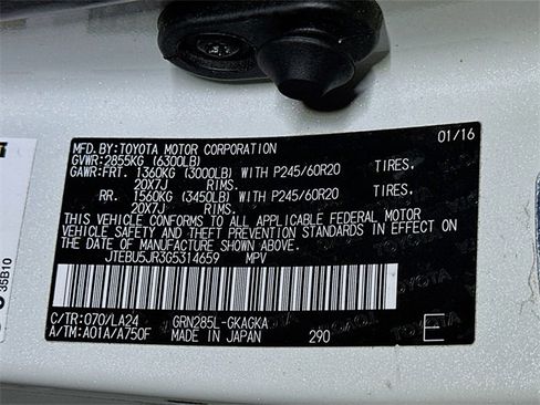 Used 2016 Toyota 4Runner Limited image 25