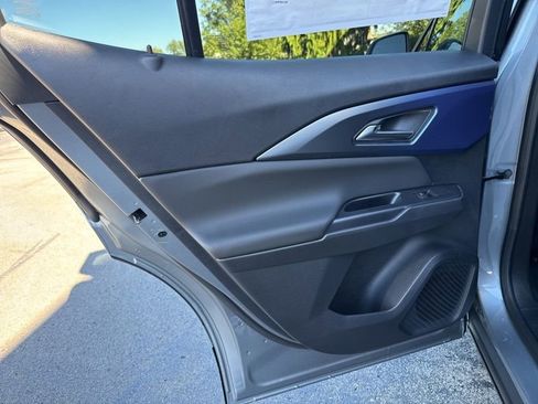 New 2026 Chevrolet Equinox EV LT w/ Convenience Package II FWD image 34