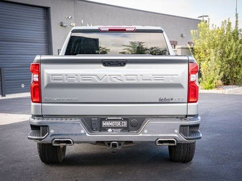 Used 2023 Chevrolet Silverado 1500 LTZ w/ Z71 Off-Road Package AWD/4WD image 9