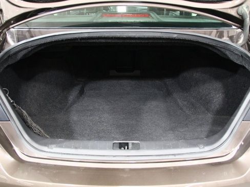 Used 2016 INFINITI Q70 3.7 w/ Sport Package image 28