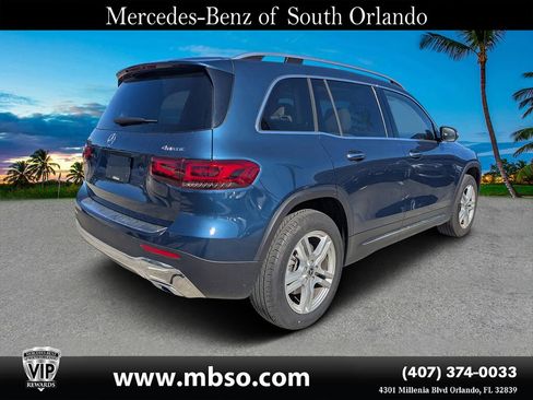 Certified 2021 Mercedes-Benz GLB 250 4MATIC w/ Premium Package image 16