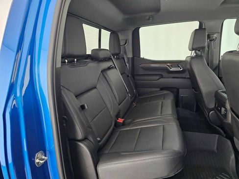 Used 2024 Chevrolet Silverado 1500 LT Trail Boss w/ LT Trail Boss Premium Package image 12