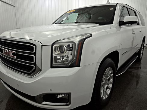 Used 2020 GMC Yukon XL SLT w/ Open Road Package image 24