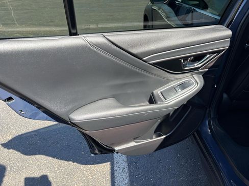 Used 2023 Subaru Outback Limited image 32