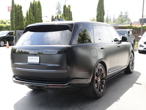 Used 2025 Land Rover Range Rover Long Wheelbase SE AWD/4WD image 10