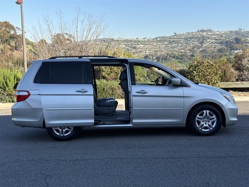 Used 2006 Honda Odyssey Touring image 11