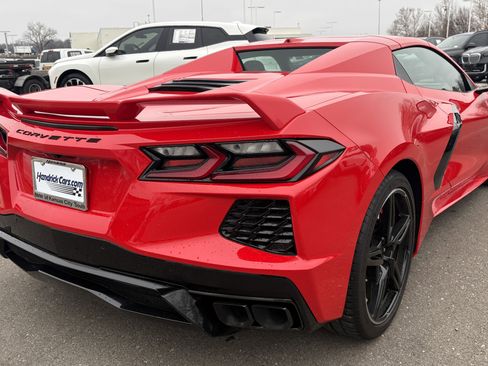 Used 2024 Chevrolet Corvette Stingray Convertible w/ Z51 Performance Package image 10