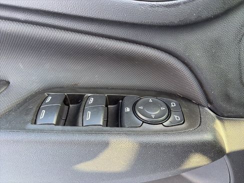 Used 2024 Chevrolet Equinox RS w/ LPO, Floor Liner Package image 15