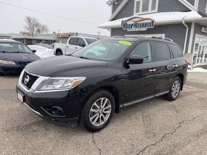 Used 2016 Nissan Pathfinder S