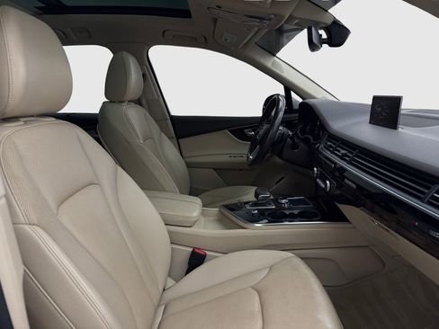 Used 2017 Audi Q7 3.0T Premium Plus w/ Premium Plus Package AWD/4WD image 44