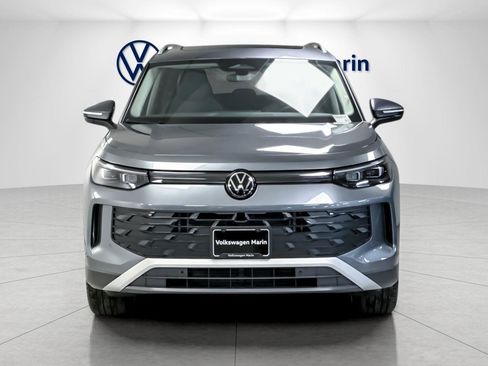 New 2026 Volkswagen Tiguan SE image 8