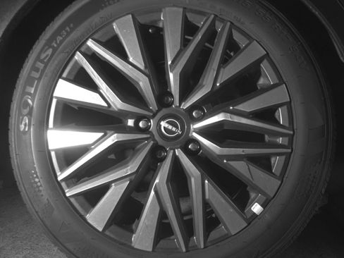 Used 2026 Nissan Altima 2.5 SV FWD image 13