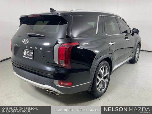 Used 2022 Hyundai Palisade SEL w/ Premium Package FWD image 6