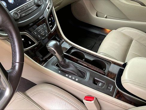 Used 2016 Buick LaCrosse Leather FWD image 17