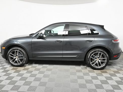 Certified 2025 Porsche Macan image 2