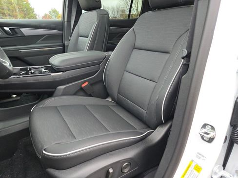 New 2026 Buick Enclave Sport Touring w/ Power Package image 28