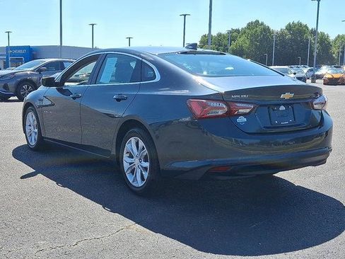 Used 2020 Chevrolet Malibu LT w/ Leather Package image 6