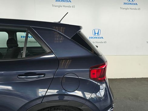 Used 2024 Hyundai Venue SE image 28