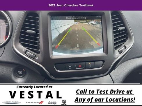 Used 2021 Jeep Cherokee Trailhawk image 20