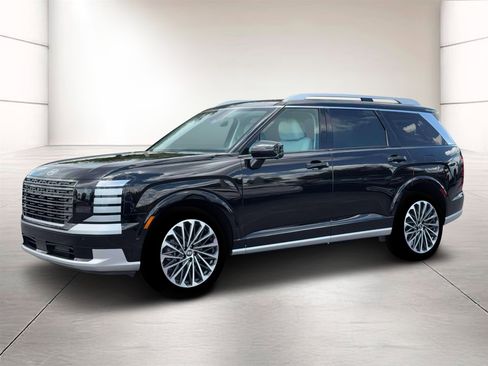 New 2026 Hyundai Palisade Calligraphy FWD image 2