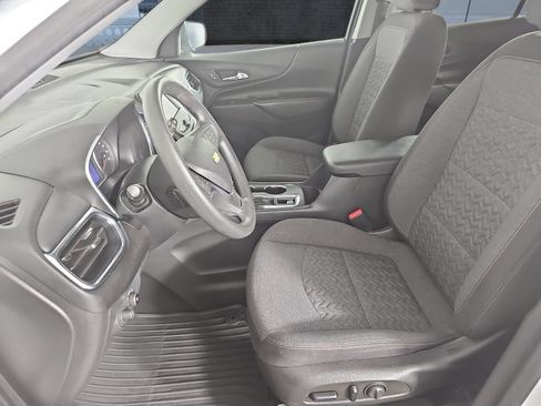 Used 2022 Chevrolet Equinox LT AWD/4WD image 16