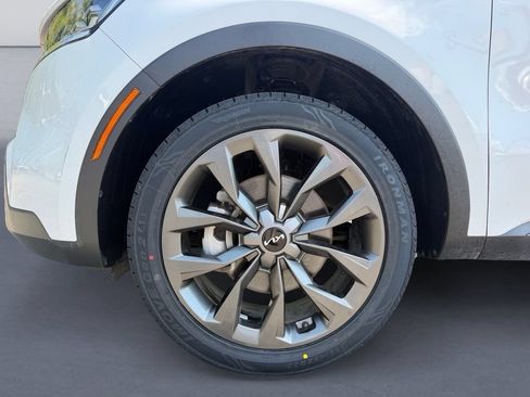 Used 2023 Kia Sorento SX Prestige AWD/4WD image 9