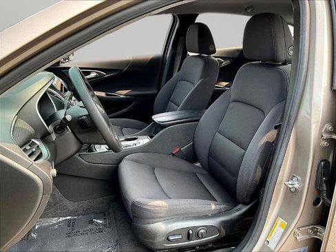 Used 2023 Chevrolet Malibu LT FWD image 21