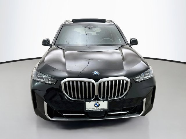 Used 2024 BMW X5 xDrive50e w/ Premium Package AWD/4WD image 2