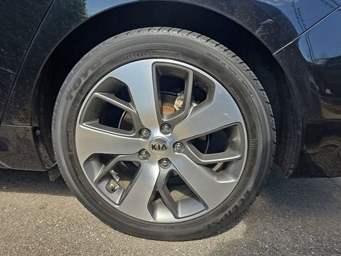 Used 2019 Kia Optima S w/ S Panoramic Sunroof Package FWD image 10
