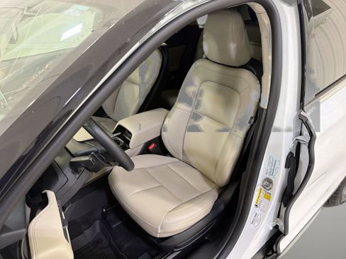 New 2026 Lincoln Corsair Premiere FWD image 10