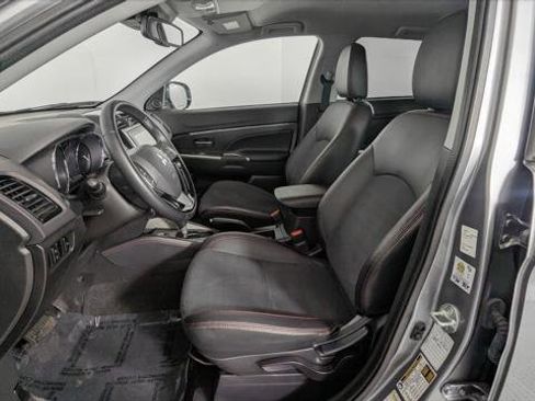 Used 2024 Mitsubishi Outlander Sport SE image 14