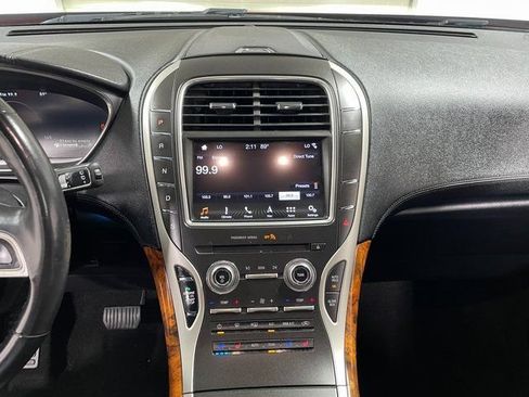 Used 2019 Lincoln Nautilus Reserve w/ Driver Assistance Package AWD/4WD image 17