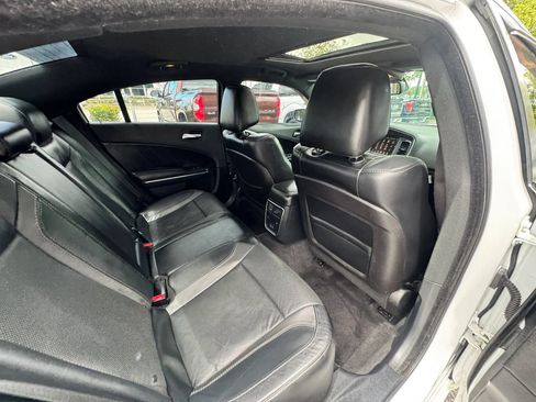 Used 2015 Dodge Charger R/T w/ Plus Group RWD image 31