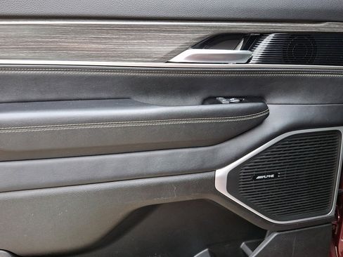 Used 2024 Jeep Wagoneer L Series II w/ Flexible Seating Group image 16