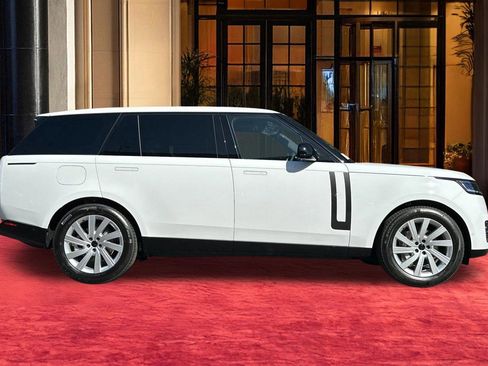 New 2026 Land Rover Range Rover Long Wheelbase SE AWD/4WD image 6