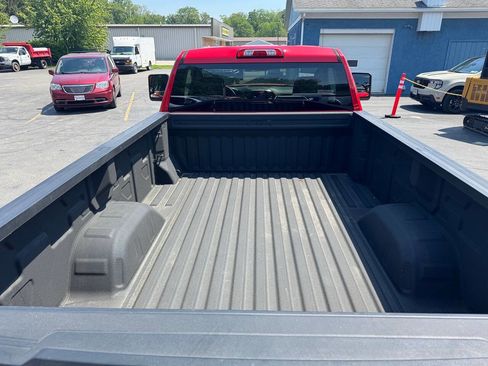 Used 2020 GMC Sierra 1500 4x4 Regular Cab w/ Sierra Value Package image 12