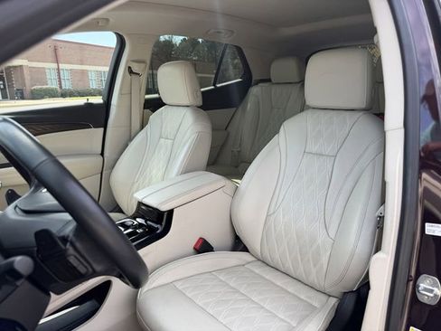 Used 2022 Buick Envision Avenir w/ Technology Package II AWD/4WD image 14