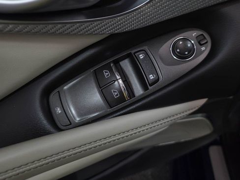 Used 2018 INFINITI Q60 Red Sport 400 w/ Pro Active Package image 28