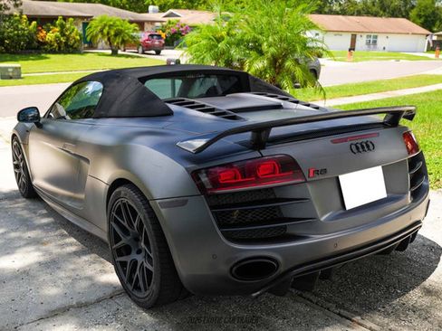 Used 2011 Audi R8 V10 image 20
