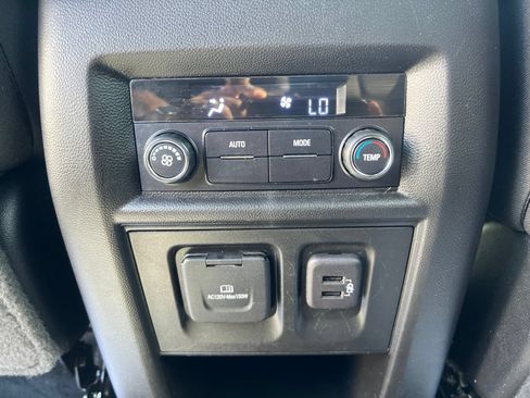 Used 2023 Chevrolet Traverse LT w/ LPO, Floor Liner Package AWD/4WD image 43