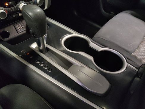 Used 2018 Nissan Pathfinder S FWD image 26