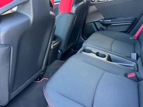Used 2018 Honda Civic Type R image 12