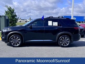 Used 2026 Nissan Pathfinder Platinum w/ Cargo Package FWD video 4