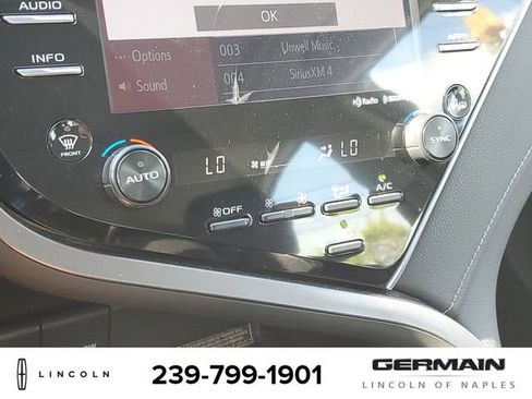 Used 2018 Toyota Camry L image 32