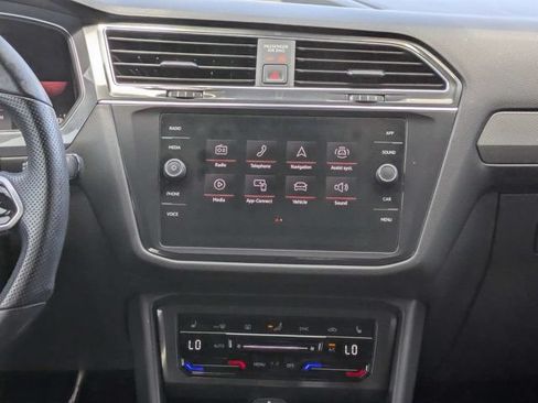 Used 2022 Volkswagen Tiguan SE R-Line FWD image 19