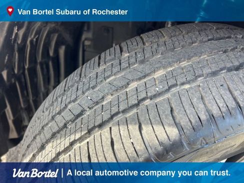 Certified 2023 Subaru Forester Limited AWD/4WD image 10
