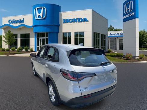 Used 2023 Honda HR-V LX image 4
