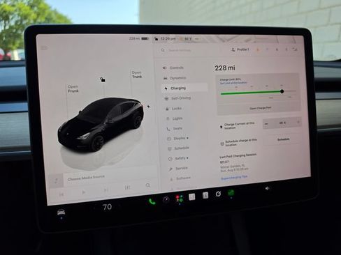 Used 2023 Tesla Model Y Long Range AWD/4WD image 38