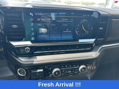 Used 2024 Chevrolet Silverado 1500 High Country image 18