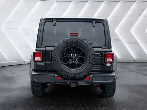 Used 2025 Jeep Wrangler Sport AWD/4WD image 5